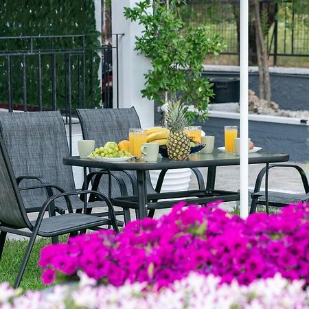 Afroditi Holiday Home - Blue Apartment Svoronata Exterior foto