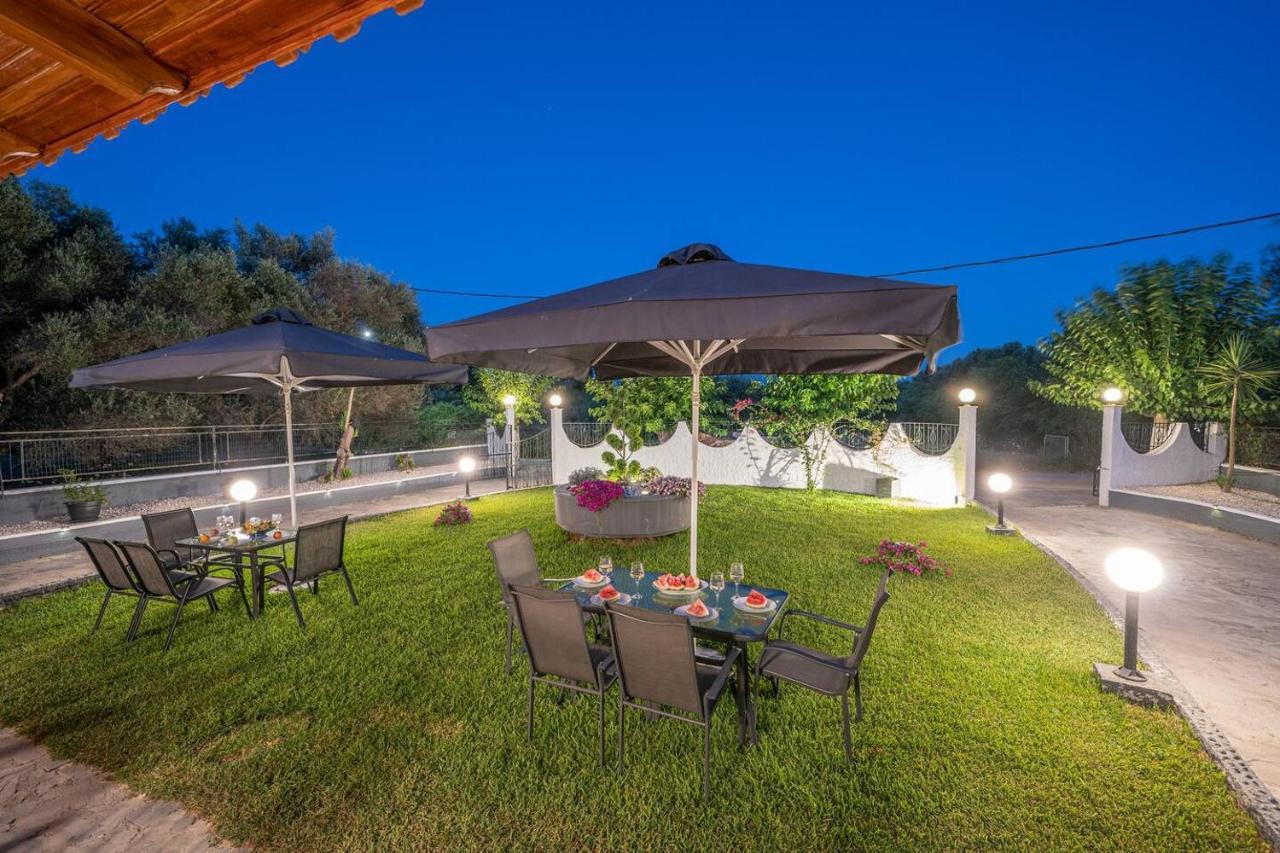 Afroditi Holiday Home - Blue Apartment Svoronata Exterior foto