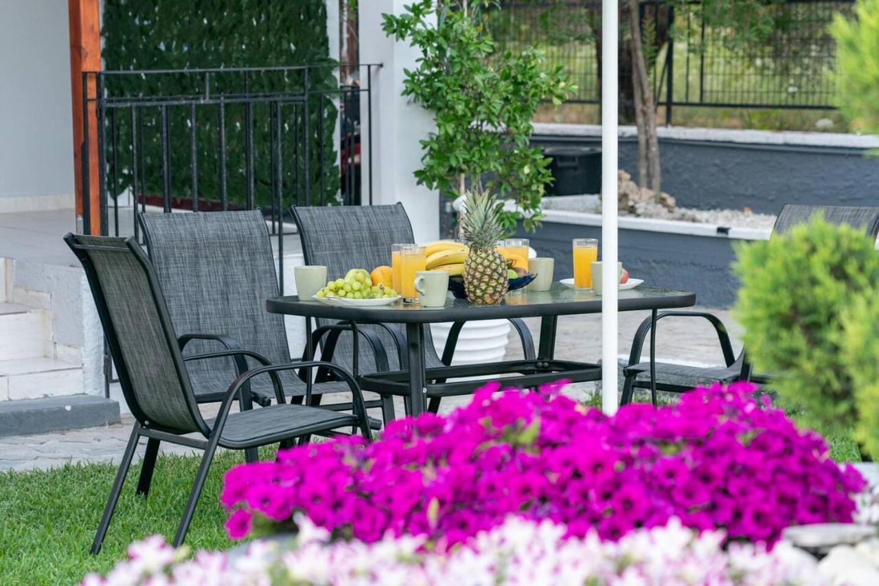 Afroditi Holiday Home - Blue Apartment Svoronata Exterior foto