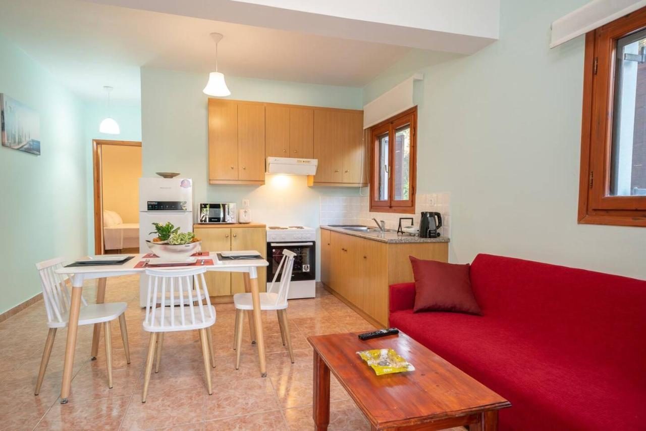 Afroditi Holiday Home - Blue Apartment Svoronata Exterior foto