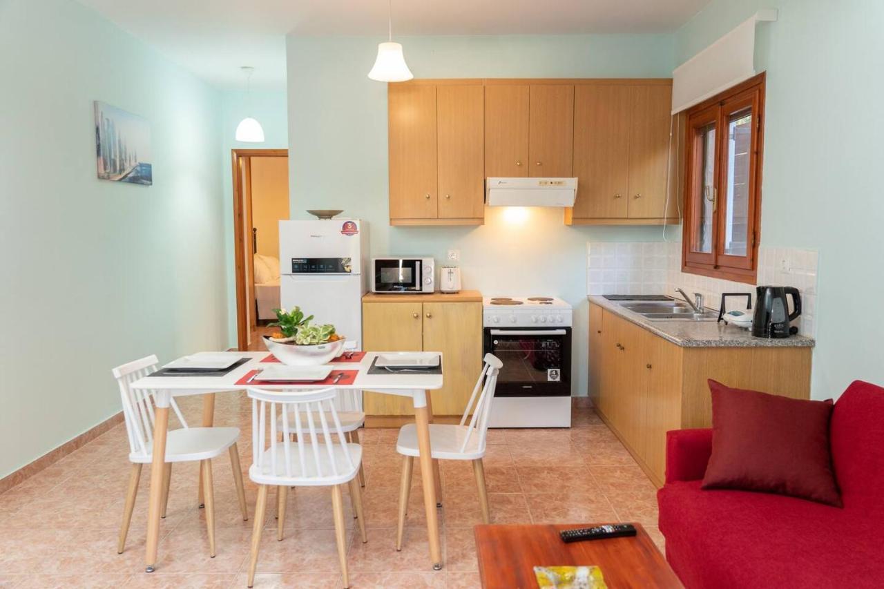 Afroditi Holiday Home - Blue Apartment Svoronata Exterior foto
